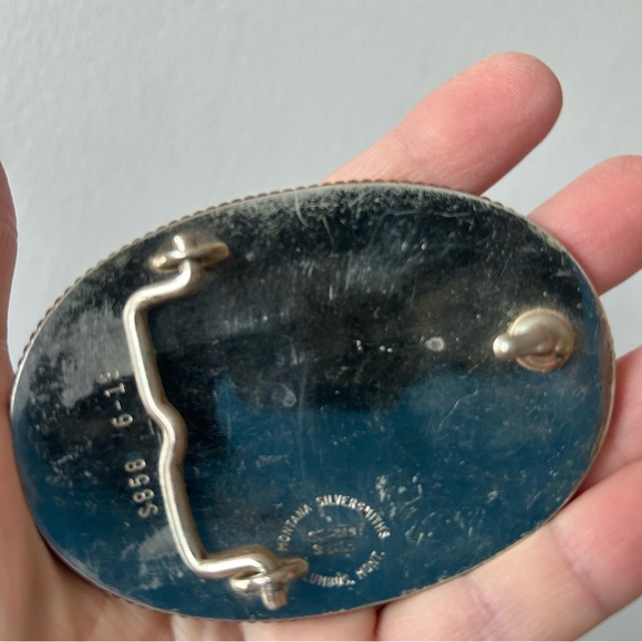 Montana Silversmiths Silver Belt Buckle - Picture 5 of 11